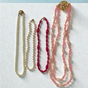 Elegant Pearl and Pink Beaded Necklace Set